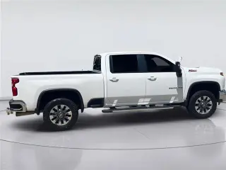 Chevrolet Silverado 2500HD 2023 4x4 LT 4p Cabina de Tripulante SB