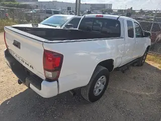 Toyota Tacoma 2023 4x4 SR 4dr Access Cab 6.1 ft LB en Español