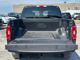 Ford F-150 2023 4x4 XLT 4p SuperCrew 5.5 ft. CB