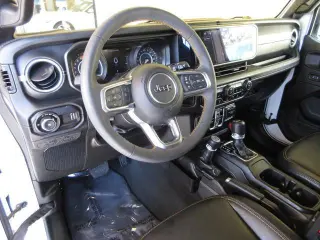 Jeep Wrangler 2024 4x4 Sahara 4p SUV