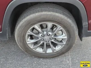 Jeep Cherokee 2019 4x4 Latitude Plus 4p SUV