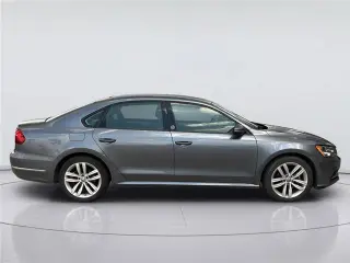 Volkswagen Passat 2019 Wolfsburg Sedán 4p.