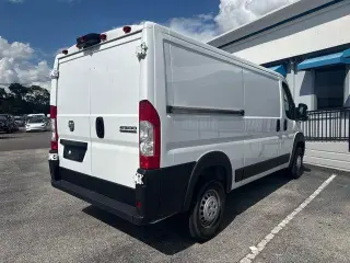 Ram ProMaster 2025 Tradesman 2500 136 WB 3dr Low Roof Cargo Van sin asiento de pasajero