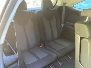 Kia Sorento 2022 LX 4dr SUV