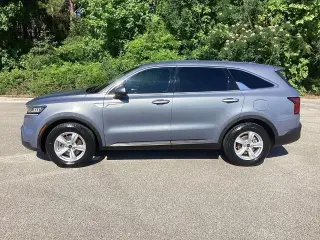 Kia Sorento 2022 LX 4dr SUV