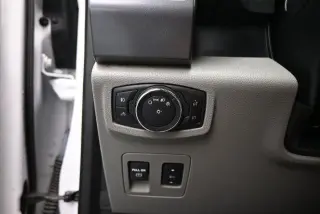 Ford F-150 2019 4x4 XLT 4dr SuperCrew 5.5 ft. SB