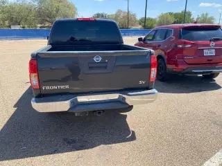 Nissan Frontier 2013 4x2 SV 4dr Crew Cab 5 ft. SB Pickup 6M
