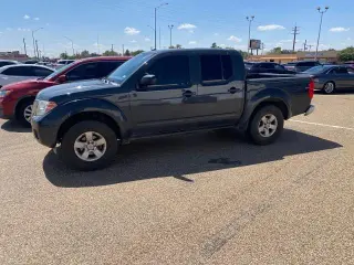 Nissan Frontier 2013 4x2 SV 4dr Crew Cab 5 ft. SB Pickup 6M