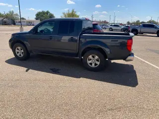 Nissan Frontier 2013 4x2 SV 4dr Crew Cab 5 ft. SB Pickup 6M