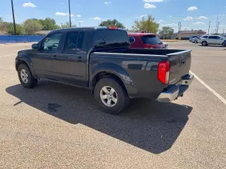 Nissan Frontier 2013 4x2 SV 4dr Crew Cab 5 ft. SB Pickup 6M