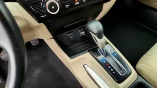 Honda Civic 2014 LX 4dr Sedan CVT