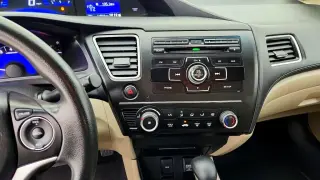 Honda Civic 2014 LX 4dr Sedan CVT
