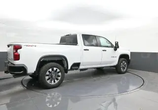 Chevrolet Silverado 2500HD 2022 4x4 Custom 4dr Crew Cab SB