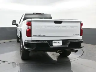 Chevrolet Silverado 2500HD 2022 4x4 Custom 4dr Crew Cab SB