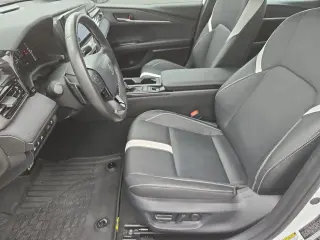 Toyota Camry 2025 SE 4dr Sedan