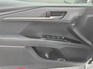 Toyota Camry 2025 SE 4dr Sedan