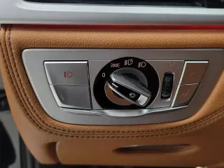 BMW Serie 7 2019 Tracción integral 750i xDrive 4dr Sedán
