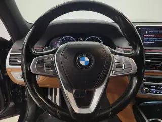 BMW Serie 7 2019 Tracción integral 750i xDrive 4dr Sedán