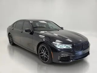 BMW Serie 7 2019 Tracción integral 750i xDrive 4dr Sedán