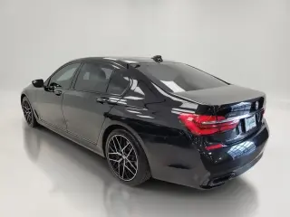 BMW Serie 7 2019 Tracción integral 750i xDrive 4dr Sedán