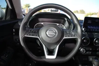 Nissan Sentra 2023 SV 4dr Sedán
