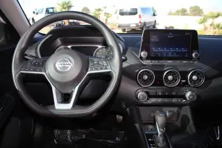 Nissan Sentra 2023 SV 4dr Sedán
