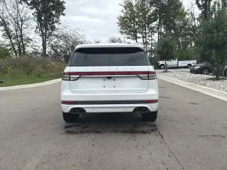Lincoln Aviator 2023 AWD Reserve 4p SUV