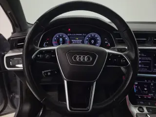 Audi A6 2024 AWD quattro Premium Plus 45 TFSI 4dr Sedán