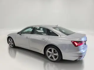 Audi A6 2024 AWD quattro Premium Plus 45 TFSI 4dr Sedán