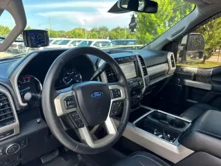 Ford F-250 Super Duty 2019 4x4 Lariat 4puertas Cabina Crew 6.8 pies. SB Pickup