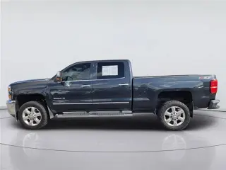 Chevrolet Silverado 2500HD 2017 4x4 LTZ 4dr Crew Cab SB