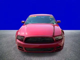 Ford Mustang 2013 V6 Premium 2d Fastback