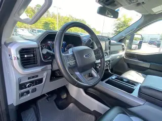 Ford F-150 2023 4x4 XLT 4p SuperCrew 5.5 ft. CB