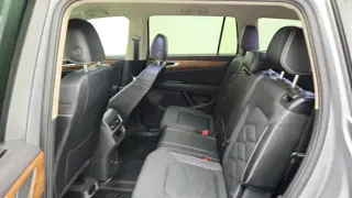 Volkswagen Atlas 2024 AWD SE 4Motion 4dr SUV con Tecnología