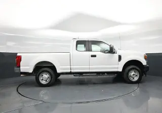 Ford F-250 Super Duty 2020 4x4 XL 4dr SuperCab 6.8 ft. SB Camioneta