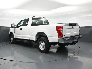 Ford F-250 Super Duty 2020 4x4 XL 4dr SuperCab 6.8 ft. SB Camioneta