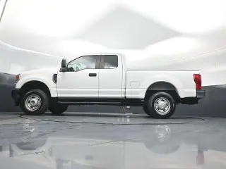 Ford F-250 Super Duty 2020 4x4 XL 4dr SuperCab 6.8 ft. SB Camioneta