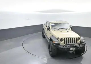 Jeep Gladiator 2020 4x4 Sport Altitude 4dr Crew Cab 5.0 ft. SB