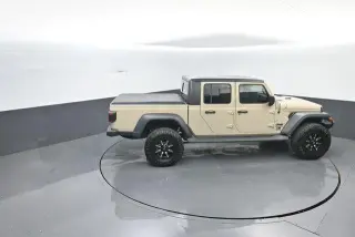 Jeep Gladiator 2020 4x4 Sport Altitude 4dr Crew Cab 5.0 ft. SB
