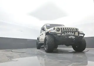 Jeep Gladiator 2020 4x4 Sport Altitude 4dr Crew Cab 5.0 ft. SB