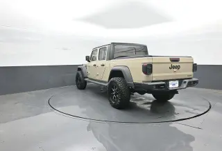 Jeep Gladiator 2020 4x4 Sport Altitude 4dr Crew Cab 5.0 ft. SB