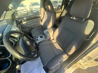 Toyota Tacoma 2011 4x2 PreRunner V6 6dr Cabina Doble 5.0 ft SB 5A