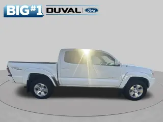 Toyota Tacoma 2011 4x2 PreRunner V6 6dr Cabina Doble 5.0 ft SB 5A