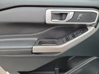 Ford Explorer 2024 AWD XLT 4dr SUV