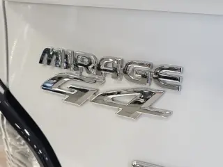 Mitsubishi Mirage G4 2024 ES 4dr Sedán