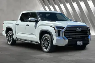 Toyota Tundra 2023 4x2 Limited HV 4dr CrewMax Cab Pickup SB