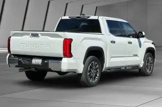 Toyota Tundra 2023 4x2 Limited HV 4dr CrewMax Cab Pickup SB