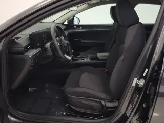 Kia K5 2025 LXS 4dr SedÃn