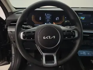 Kia K5 2025 LXS 4dr SedÃn