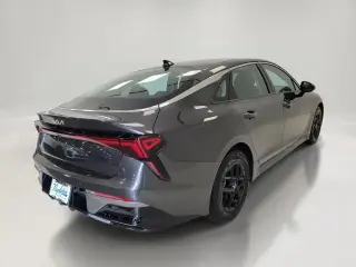 Kia K5 2025 LXS 4dr SedÃn